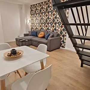 https://maison-ventimiglia-83.taorminaitalyhotels.com